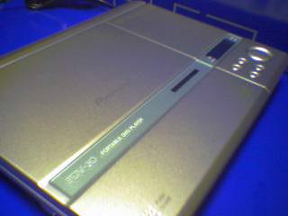 PORTABLE DVD PLAYRER